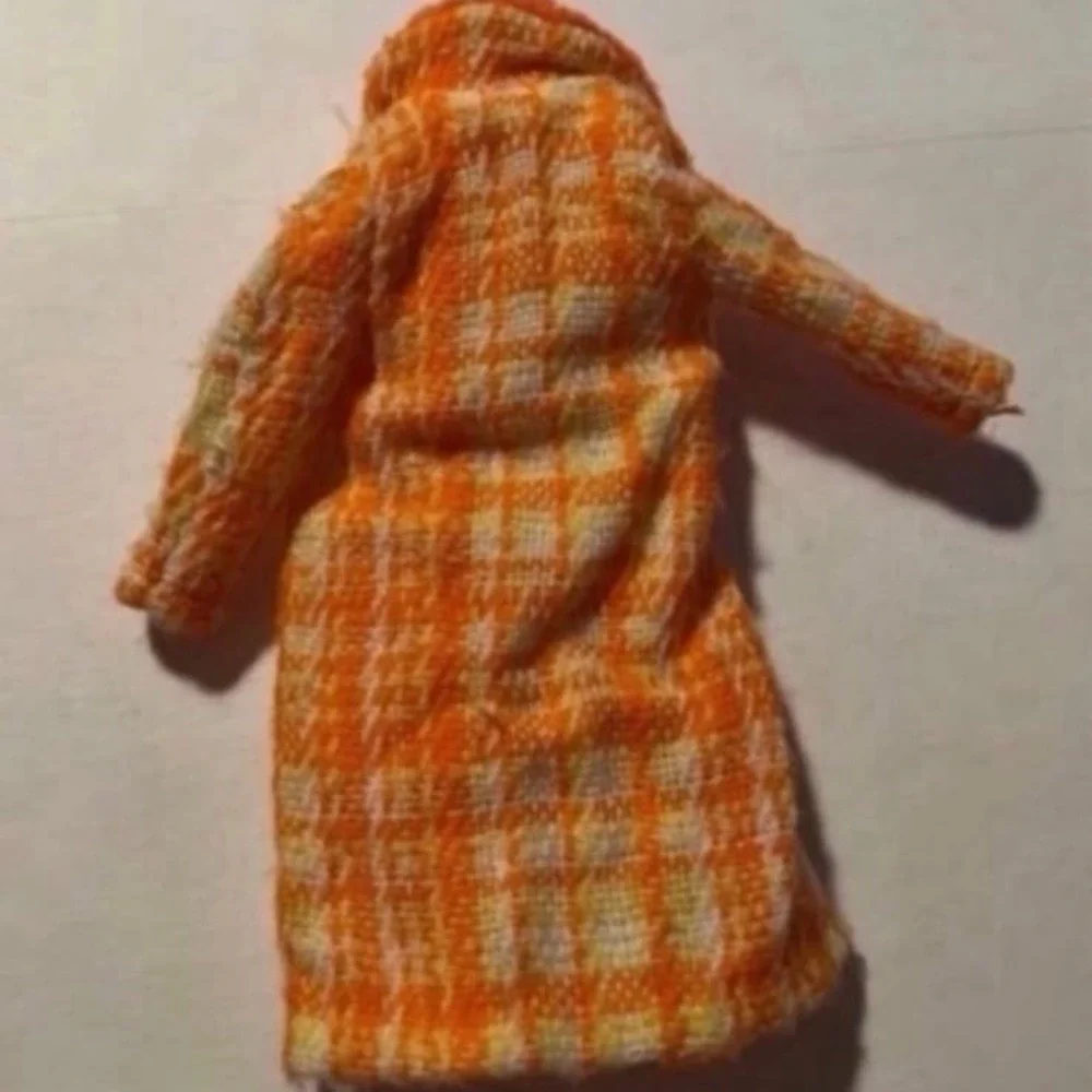 Barbie Mod 1881‎ fashion coat clothes